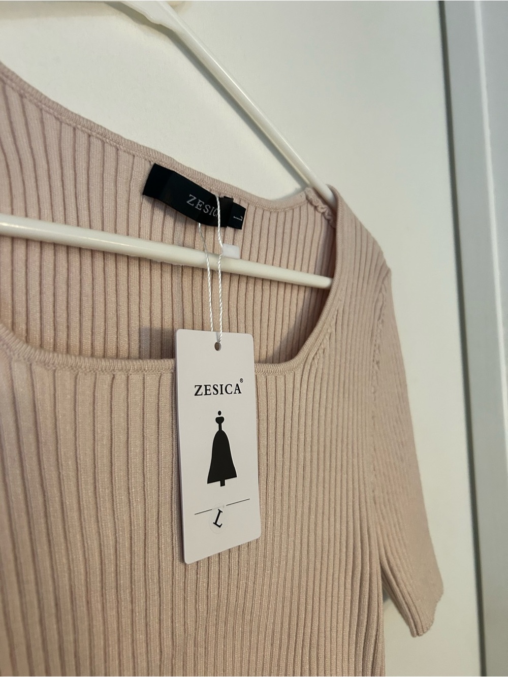 Zesica Scoop Neck Ribbed Short Sleeve Top - Light Beige - Picture 2 of 3